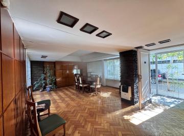 Casa de 4 ambientes, Ciudad de Mendoza · Oportunidad Estratégica en El Centro Cívico