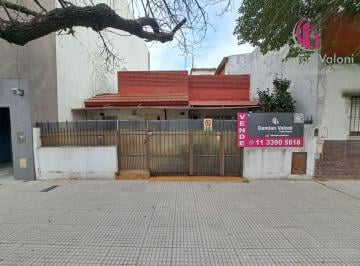 CVE-CVE-438_2 · Casa en Lote Propio Para Refaccionar con Gran Potencial