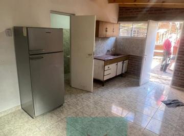 Local comercial de 4 ambientes, General Fernández Oro · Unidad Funcional Para Departamentos o Salones Comerciales