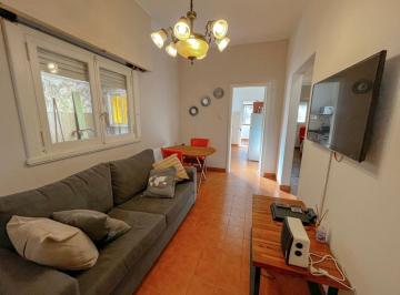 Casa · 103m² · 4 Ambientes · 1 Cochera · Venta Casa 4 Ambientes con Garaje y Parque