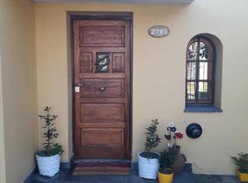 Casa · 100m² · 4 Ambientes · 1 Cochera · Casa Apta a Crédito con Gran Potencial