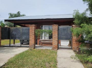 Casa · 222m² · 3 Ambientes · 1 Cochera · Casa en Alquiler 2 Dorm.