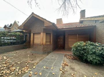 Casa · 270m² · 5 Ambientes · 2 Cocheras · Venta | Casa 4 Hab en B° Capellan | Cipolletti