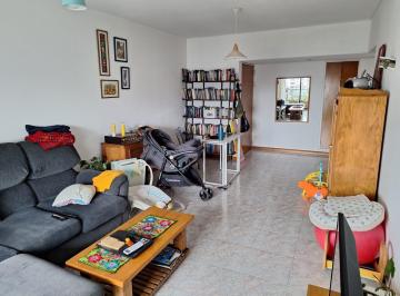 Departamento de 3 ambientes, Flores · Venta Departamento 3 Ambientes de 80 m², 2 Baños, Contrafrente, Losa Radiante