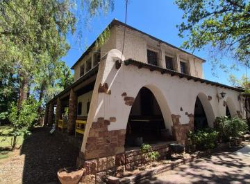 Casa de 10 ambientes, General Gutiérrez · Casona Antigua de Gran Categoria