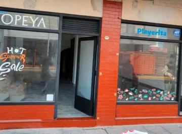 Local comercial · 84m² · 2 Ambientes · Dos Locales en Venta - 84 m² - San Bernardo del Tuyú