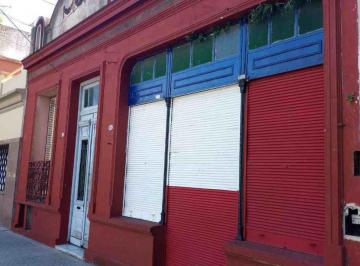 Casa · 150m² · 6 Ambientes · Venta Casa Multifamiliar a Reciclar Villa Luro