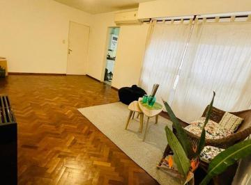 Departamento · 60m² · 4 Ambientes · Departamento en Alquiler 2 Dorm. B. Martin