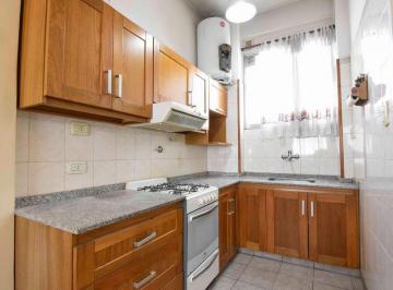 Departamento · 79m² · 3 Ambientes · Departamento en Venta en Flores con Balcon