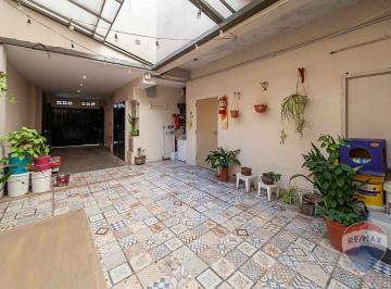 Departamento · 137m² · 3 Ambientes · 1 Cochera · Venta 3 Ambientes Floresta con Garage y Patio