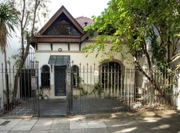 Casa · 166m² · 5 Ambientes · Alquiler Casa 5 Amb en Villa Devoto con Jardín