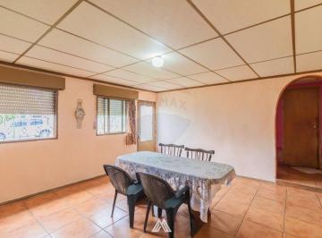 Casa · 136m² · 4 Ambientes · 1 Cochera · Venta Casa 2 Dorm., en Joaquín Suarez