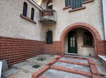Casa · 205m² · 8 Ambientes · 1 Cochera · Alquiler Casa Estilo Garaje y Patio Punta Carretas