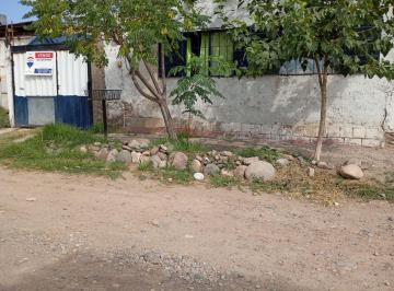 Casa · 120m² · 3 Ambientes · 1 Cochera · Se Vende Casa a Reciclar Vistalba Lujan de Cuyo