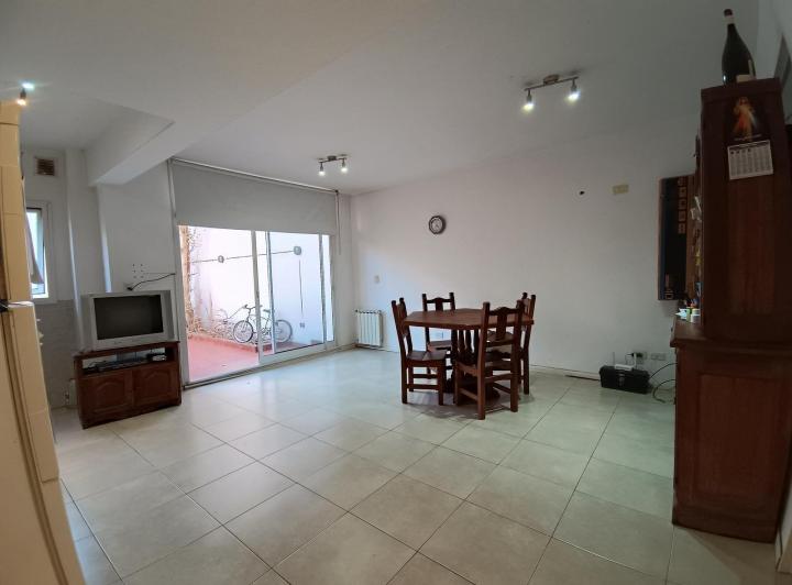 Departamento · 40m² · 2 Ambientes · 1 Cochera