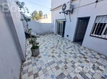 PH · 109m² · 4 Ambientes · 1 Cochera · Venta PH en Floresta con Patio y Cochera
