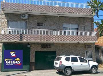 Bodega-Galpón · 264m² · Venta Galpón 200 m² Piso 3 Amb. en L. del Mirador - Muy Buen Estado