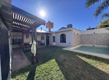 UNI-UNI-394_2 · Venta Casa 3 Dorm. Cocheras Rosario Fisherton