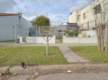 Casa · 136m² · 4 Ambientes · 3 Cocheras · Casa 4 Ambientes con Quincho Parque Lote Grande 9 de Julio