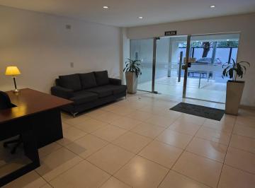 Departamento de 1 ambiente, Tres de Febrero · Monoambiente Impecable con Balcón en Pleno Centro Comercial de Caseros