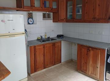Casa de 4 ambientes, La Plata · Casa - 2 Dorm.