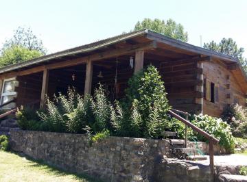 Casa de 6 ambientes, Villa Yacanto · Cabaña con 4 Habitaciones en Venta, en Una Fracción de 10 Ha en El Río del Durazno