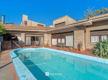 Casa · 192m² · 6 Ambientes · 4 Cocheras · Venta - Casa 6 Amb - Parque con Piscina - Quincho - La Florida