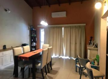 Terreno · 173m² · 4 Ambientes · 1 Cochera · Terreno Venta - 3 Dorm. 2 Baños 1 Cochera - 300 m² Totales - Parque Jorge Newery, Ezeiza
