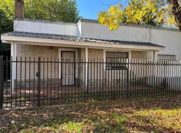 Casa · 116m² · 3 Ambientes · 2 Cocheras · Venta de Casa + 2 Deptos en Derqui Centro Plar