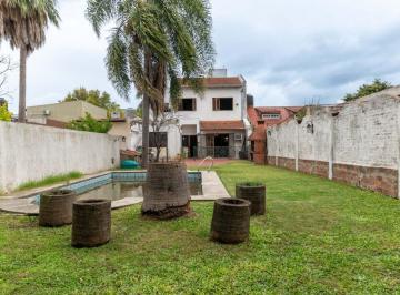 Casa · 197m² · 6 Ambientes · 1 Cochera · Venta Casa 6amb Temperley, Cochera, Jardín, Pileta
