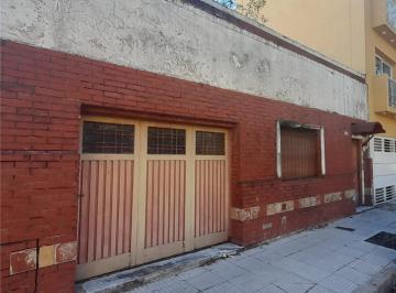 Casa de 4 ambientes, Versalles · Casa en Venta Versalles a Reciclar, Lote Propio + Cochera