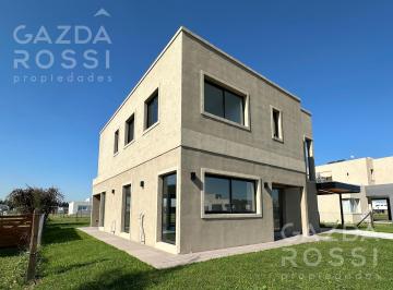 Casa · 615m² · 6 Ambientes · 2 Cocheras · Excelente Casa en San Simon
