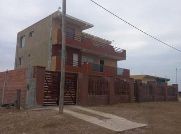 Departamento · 180m² · 4 Ambientes · Dúplex en Venta - 3 Dorm. 3 Baños - 180 m² - San Clemente del Tuyú