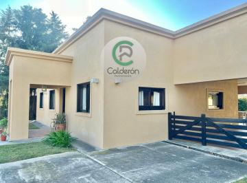 Casa · 115m² · 3 Ambientes · 2 Cocheras · Casa en Venta Oportunidad Barrio Cerrado La Cesarina