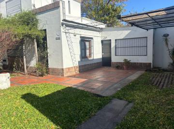 Casa · 200m² · 5 Ambientes · Casa en Venta 3 Dorm. con Piscina