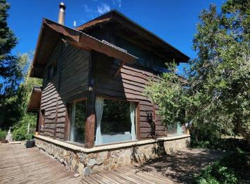 Casa · 83m² · 3 Ambientes · Re/max Vende Casa en El Centro de Meliquina