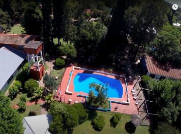Quinta vacacional · 1800m² · 50 Dormitorios · 15 Cocheras · Gran Complejo Turístico en Venta Pontevedra