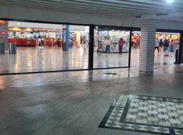Local comercial · 190m² · Local en Alquiler Estacion Ferrocarril Once 190 m²