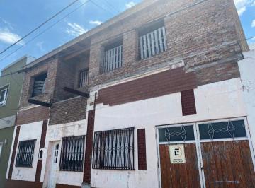 Casa · 161m² · 6 Ambientes · Casa en Venta en Pergamino a Refaccionar