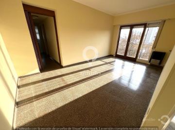 Departamento · 60m² · 3 Ambientes · 1 Cochera · Departamento de 3 Ambientes - Zona Centro