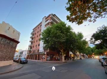 Departamento · 160ha · 4 Ambientes · 1 Cochera · Departamento Grande en La Ciudad de Salta