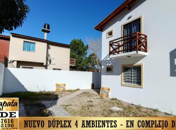 Casa de 4 ambientes, Mar del Tuyú · Calle 57 E/ 4 y 5 Mar del Tuyú Dúplex 4 Amb Nuevo Vende Sara Zapata Inmobiliaria