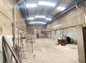 Bodega-Galpón · 378m² · 1 Ambiente · Galpon en Alquiler en Mataderos