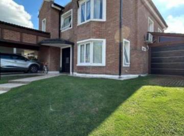 Casa de 7 ambientes, La Calera · Venta Casa en La Estanzuela - La Calera - Cba