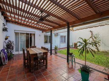 PH · 95m² · 4 Ambientes · Venta PH 4 Ambientes Sin Expensas con Galería Cubierta y Parque en Villa Luro