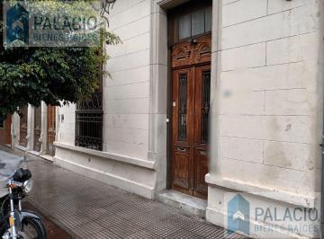PH · 196m² · 7 Ambientes · PH en Estados Unidos 700