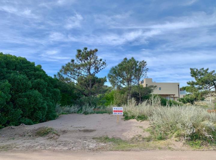 Terreno · 615m²