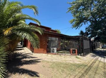 Casa · 100m² · 4 Ambientes · 3 Cocheras · Casa 4 Ambientes en Ituzaingo Norte