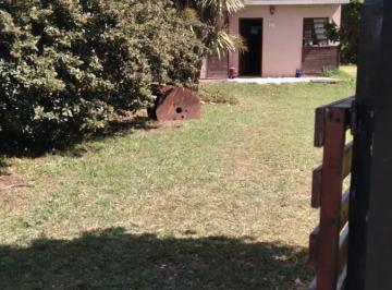 Casa · 60m² · 3 Ambientes · 1 Cochera · Casa de 3 Amb. en Venta con Gran Parque en El Alfar, Mar del Plata