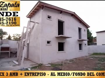 Casa de 3 ambientes, Mar del Tuyú · Calle 78 E/7 y 8 Mar del Tuyú Duplex 3 Amb Vende Sara Zapata Inmobiliaria